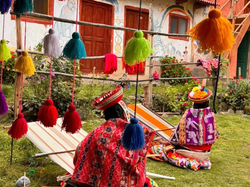 EXPERIENTIAL TOURISM IN WILLOQ  OLLANTAYTAMBO  WITH THE INCA TRAIL 3 DAYS / 2 NIGHTS